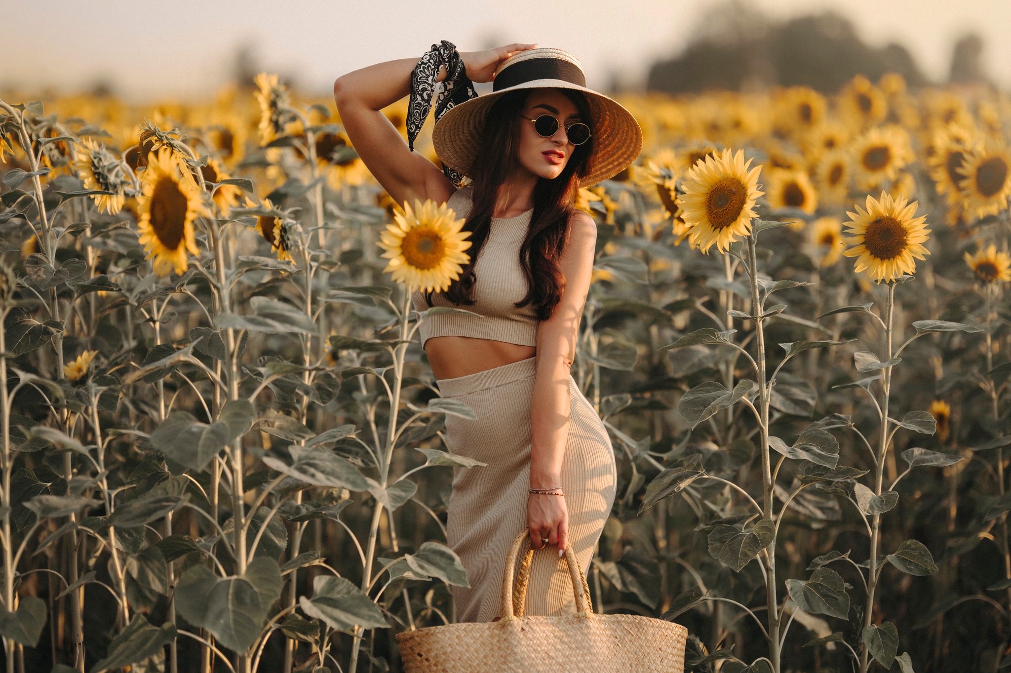 Sesja kobieca 484516295 1321847389054625 9136866743571716310 n